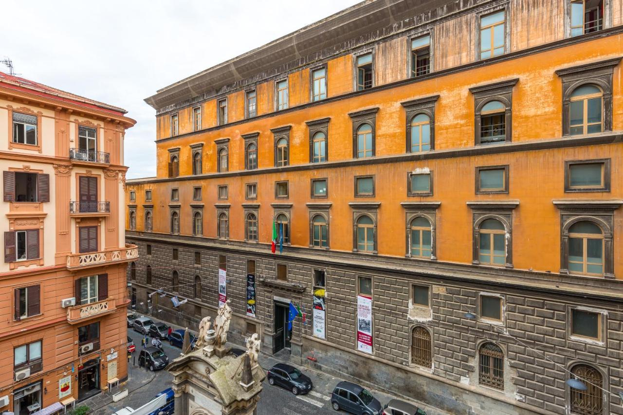 Golden Shell At Historical Center By Napoliapartments Naples