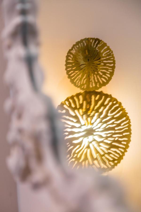 Golden Shell At Historical Center By Napoliapartments *