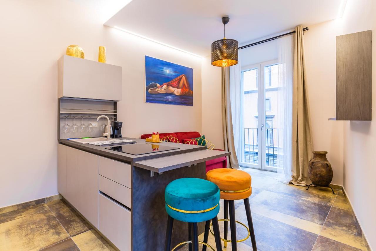 Golden Shell At Historical Center By Napoliapartments Apartment Naples