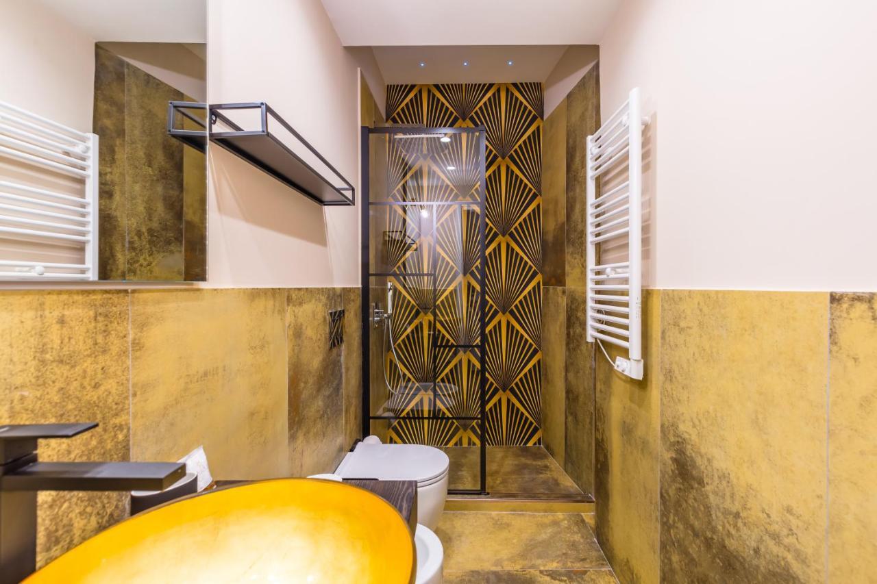 Golden Shell At Historical Center By Napoliapartments Apartment *