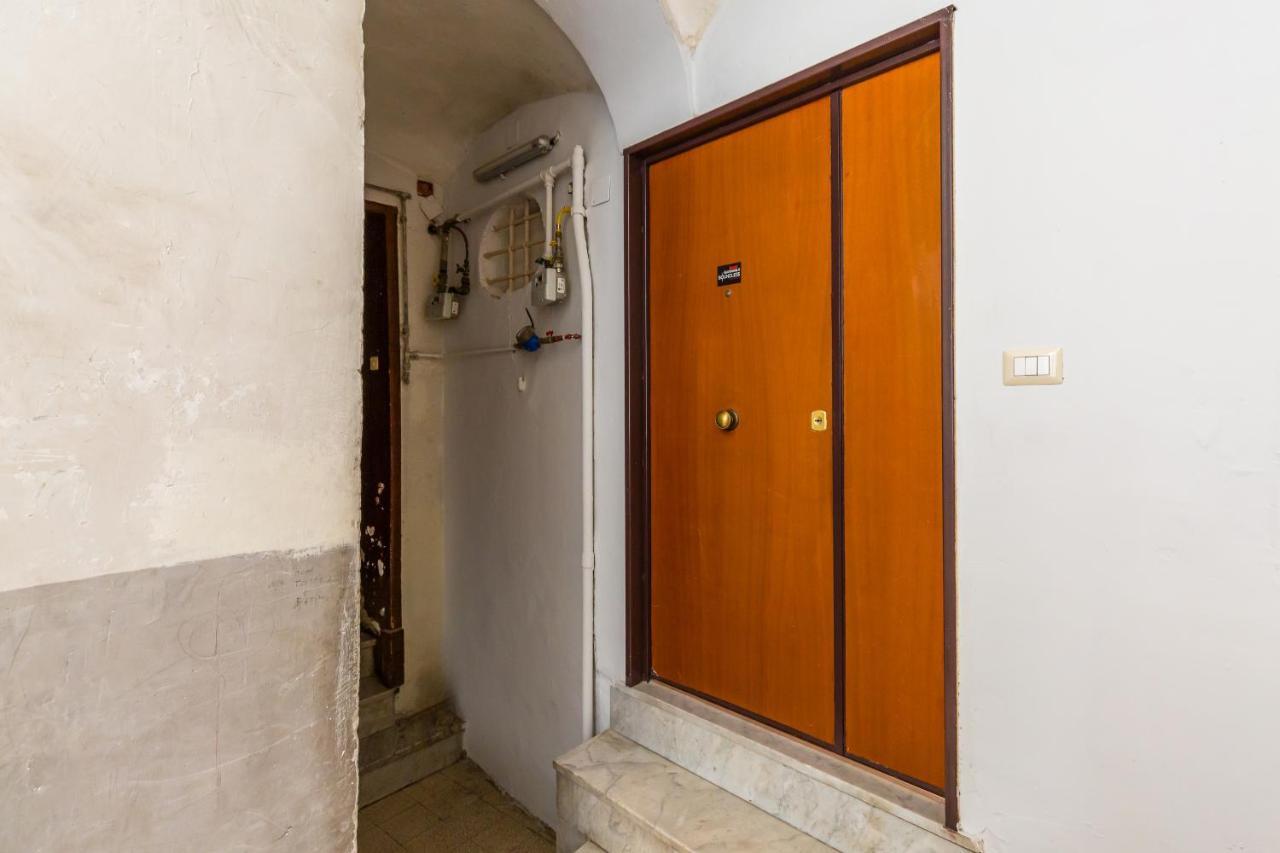 Apartment Golden Shell At Historical Center By Napoliapartments *