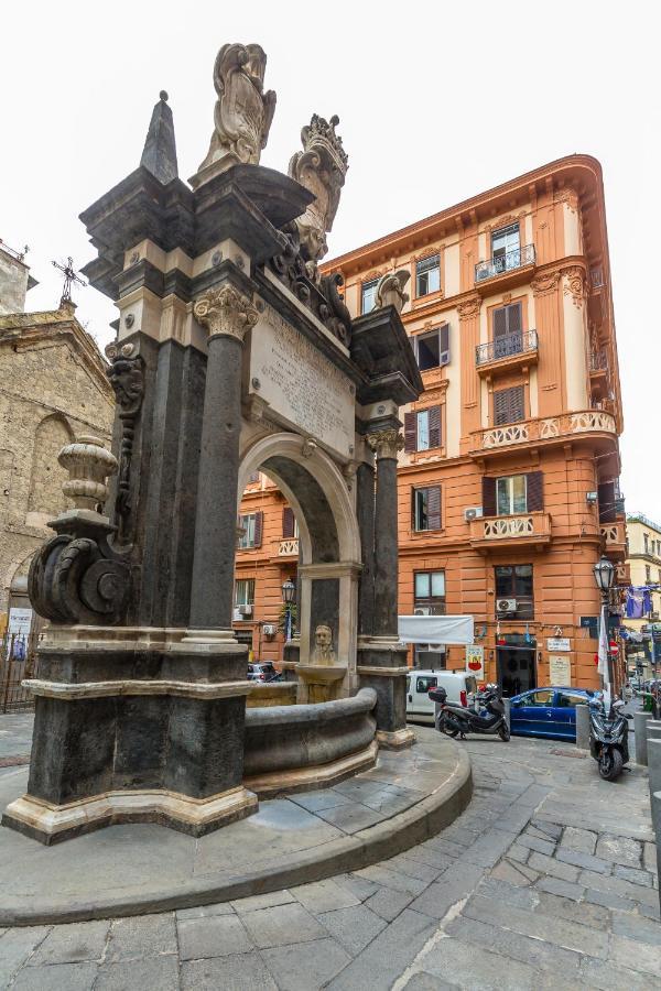 Golden Shell At Historical Center By Napoliapartments * Naples