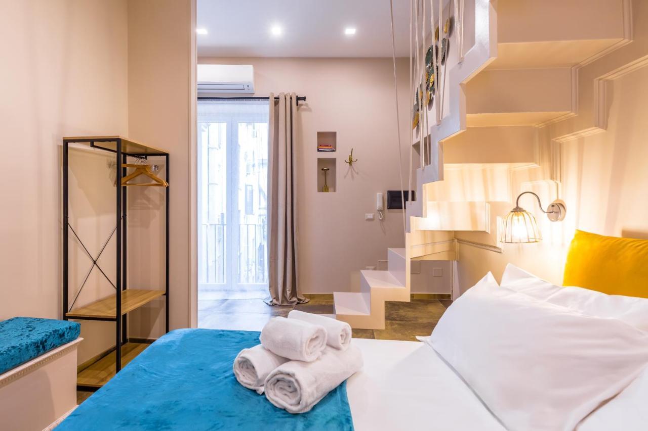 Golden Shell At Historical Center By Napoliapartments *