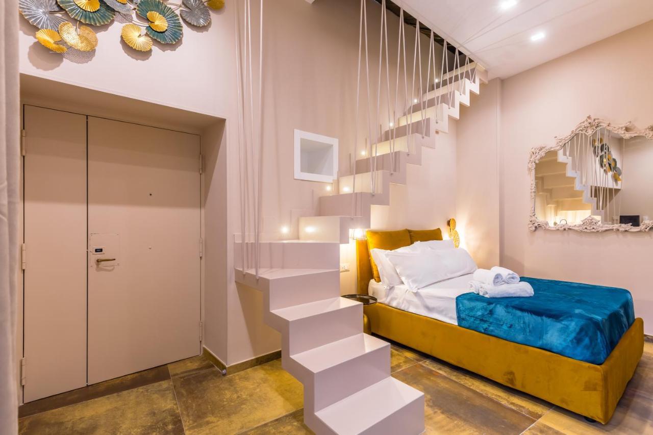 Golden Shell At Historical Center By Napoliapartments