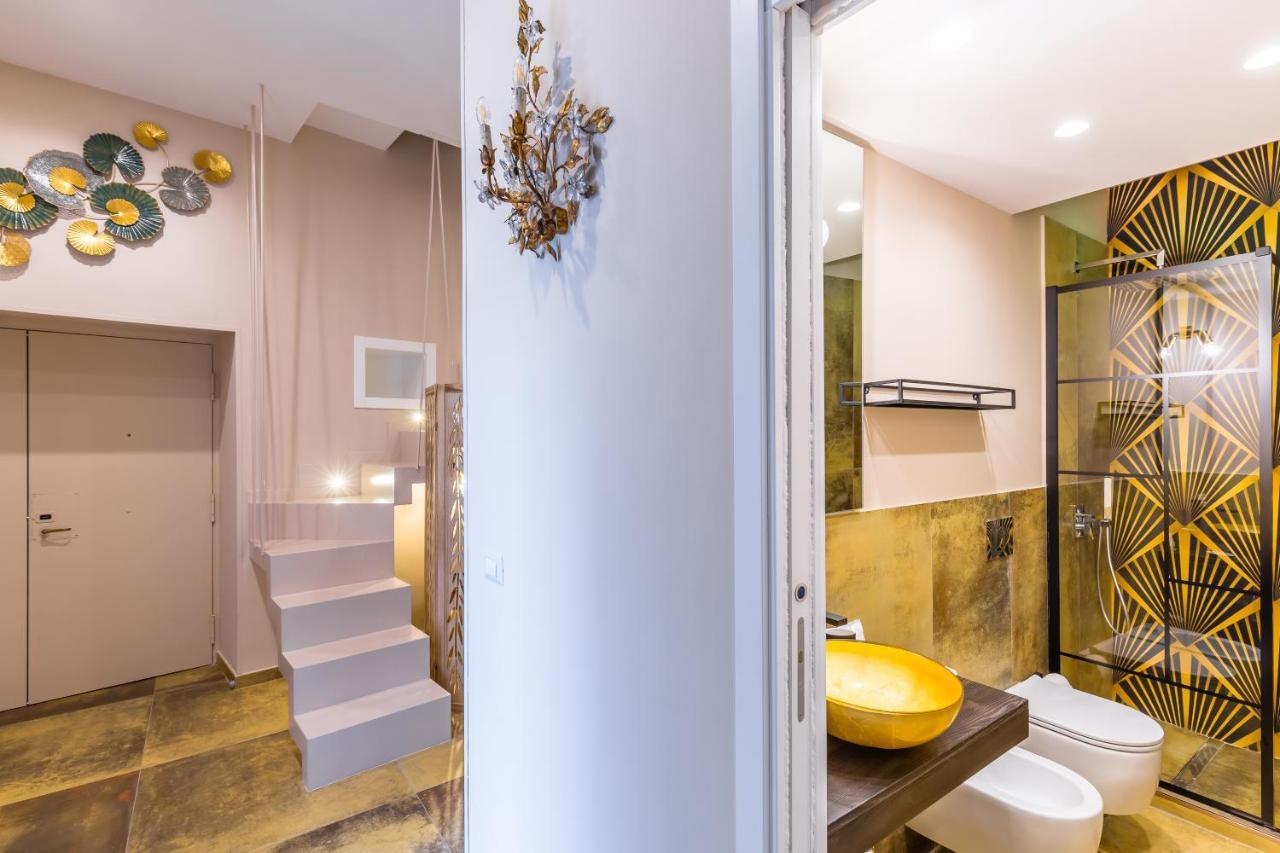 Golden Shell At Historical Center By Napoliapartments Apartment *