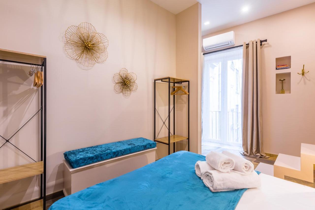 Golden Shell At Historical Center By Napoliapartments * Naples