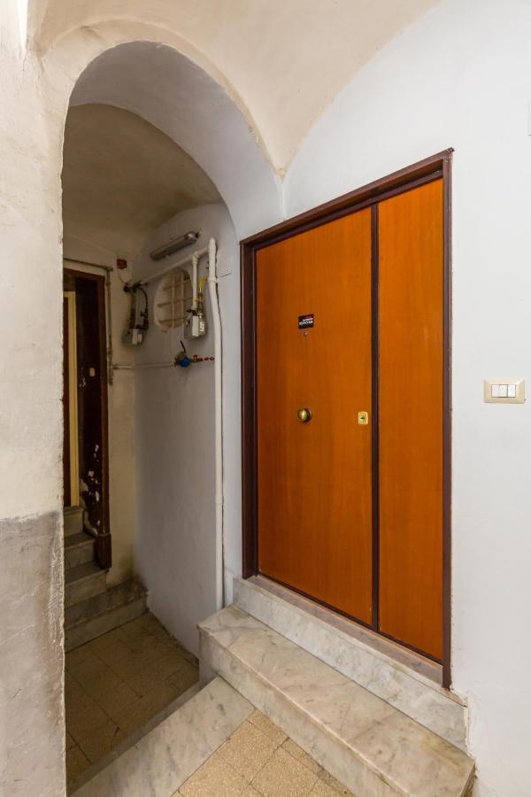 Apartment Golden Shell At Historical Center By Napoliapartments Naples