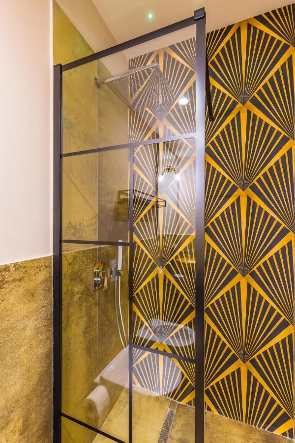 Golden Shell At Historical Center By Napoliapartments Apartment *
