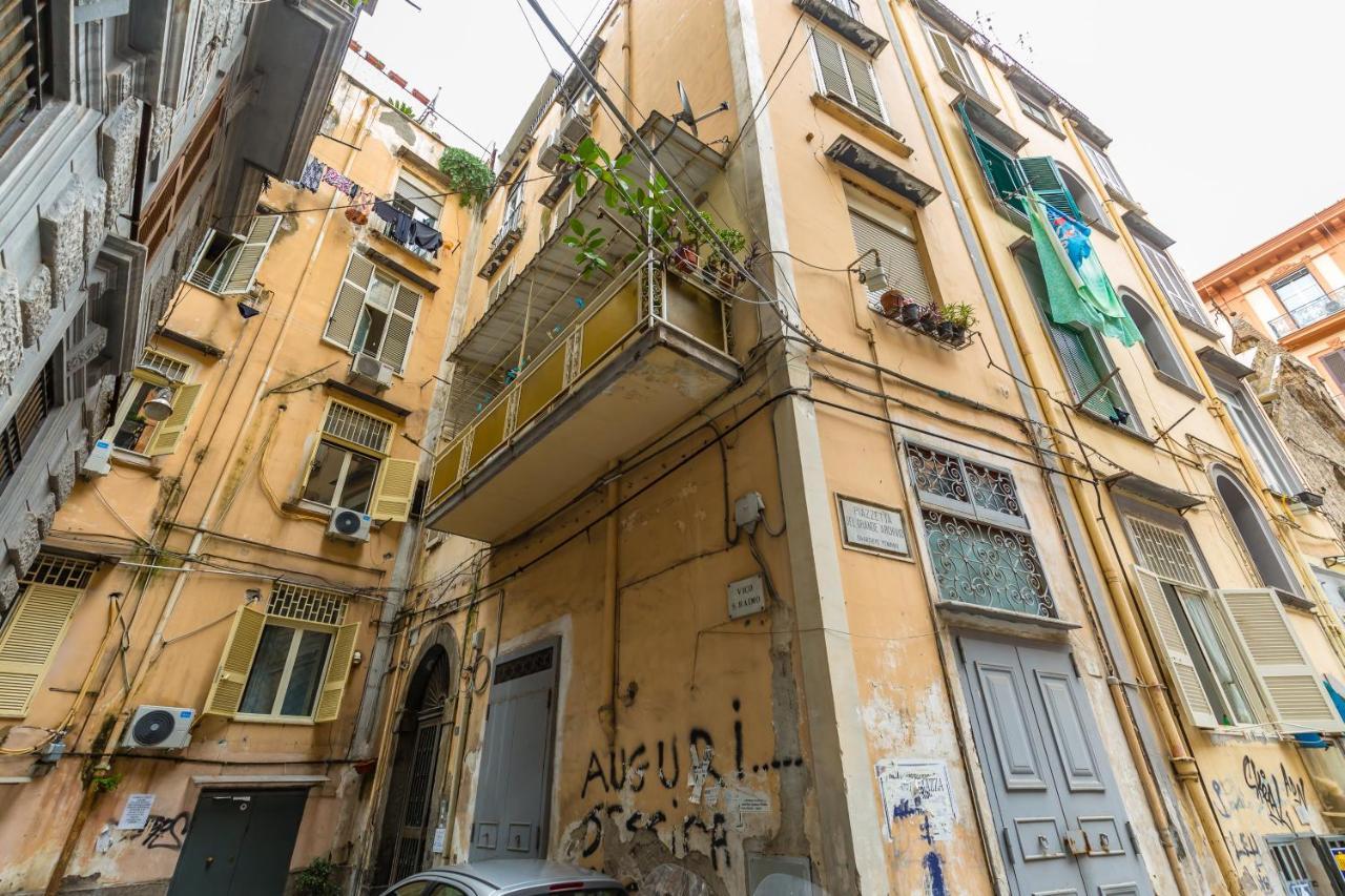 Golden Shell At Historical Center By Napoliapartments Apartment Naples
